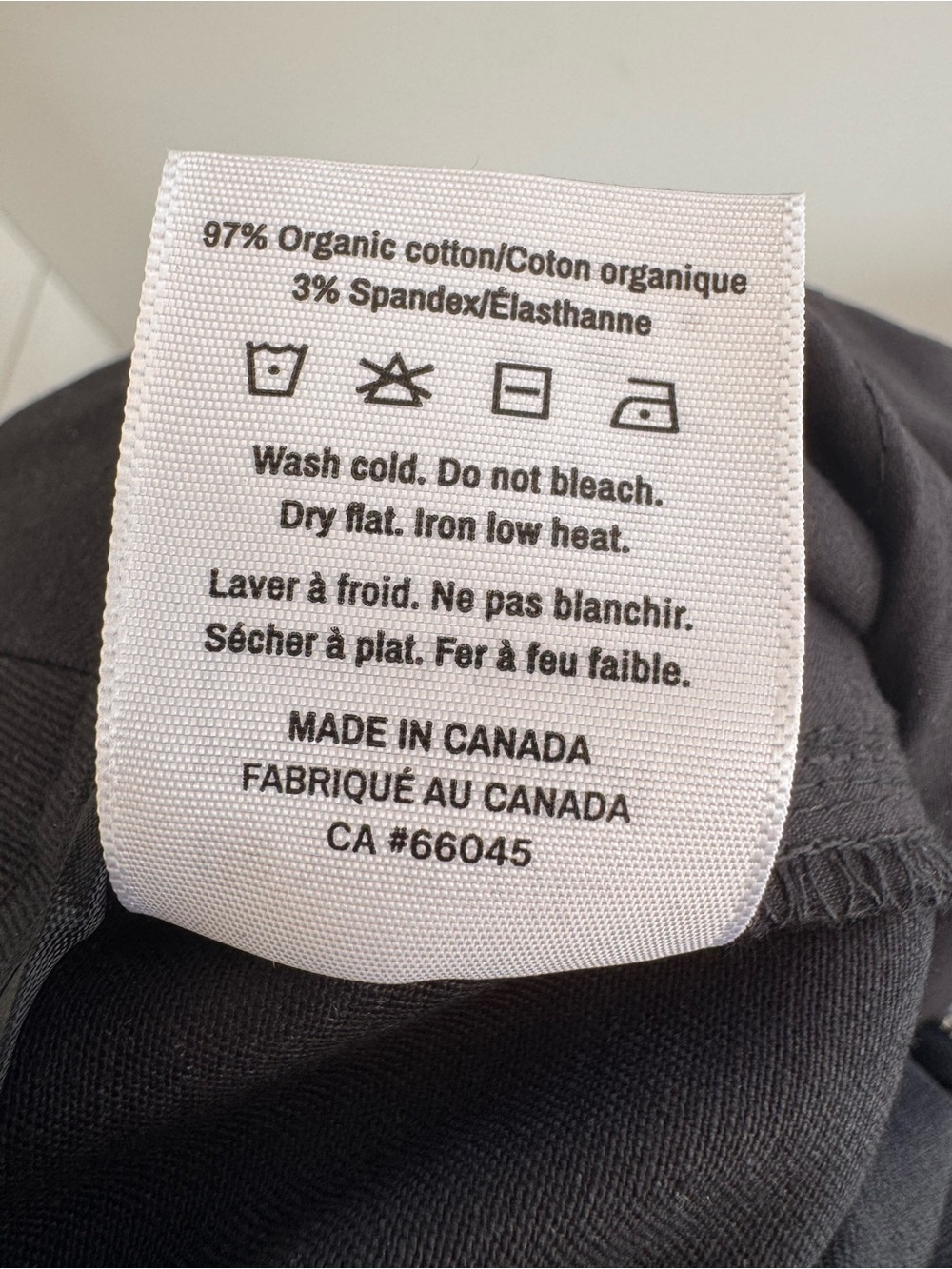 Organic Cotton High-rise pleated Trousers - Picture 11 of 12